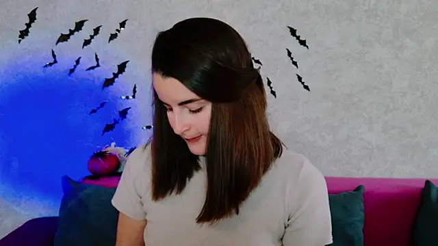 Miss Arwen online show from October 20, 2025, 3:07 am