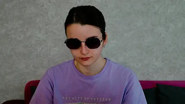 Miss Arwen online show from December 2, 2025, 4:29 am