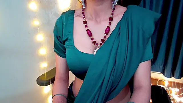 sassysonia online show from February 19, 2026, 6:37 pm