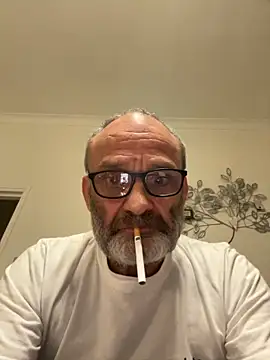 Snapshot of Shyboy817 chatting on September 13, 2025, 6:51 pm Shyboy817 online show from September 13, 2025, 6:51 pm