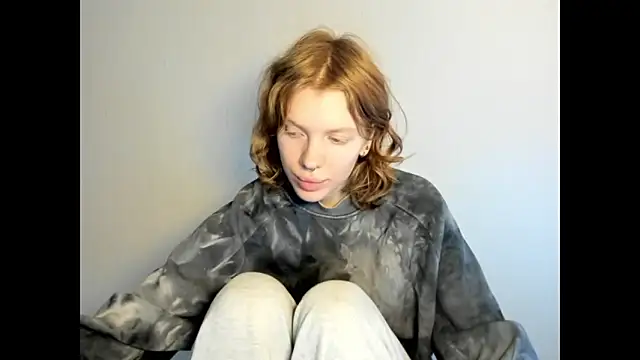 StellaDavis online show from November 25, 2025, 8:14 am