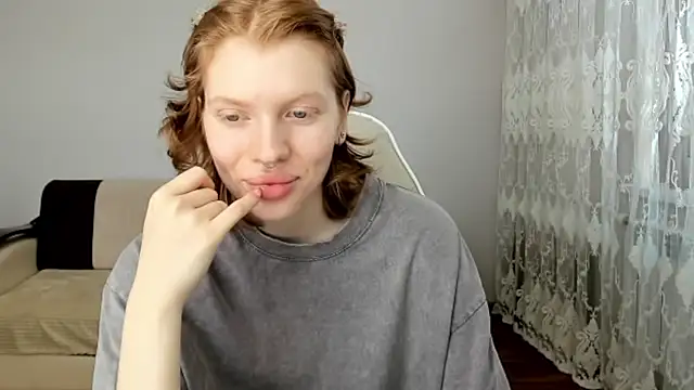 StellaDavis online show from May 8, 2026, 9:14 am