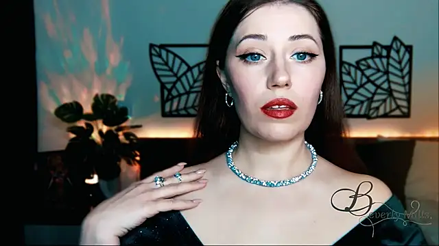 MissBeverlyMills online show from January 9, 2025, 8:33 pm