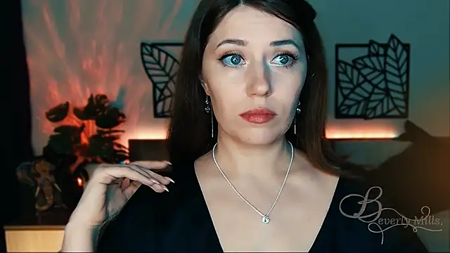 MissBeverlyMills online show from January 25, 2025, 6:13 pm