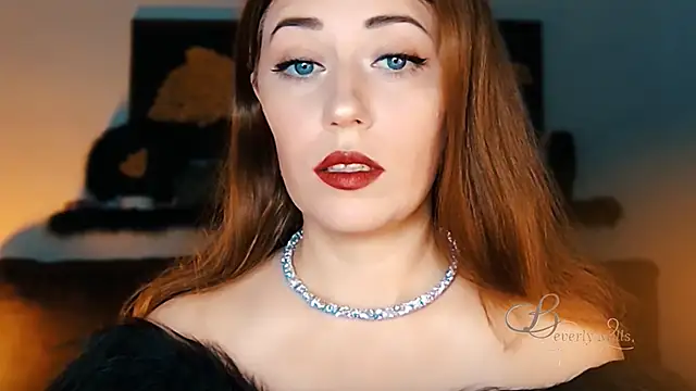 MissBeverlyMills online show from October 12, 2025, 6:12 am