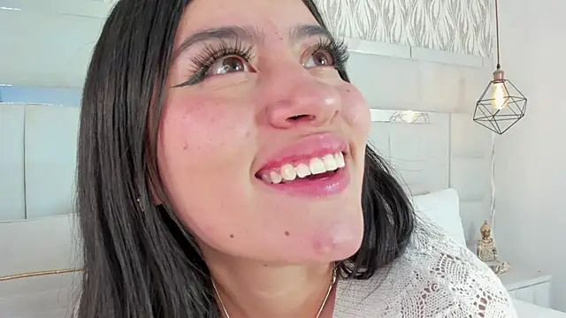 Snapshot of im_giselle_ chatting on January 11, 2025, 10:29 am im giselle online show from January 11, 2025, 10:29 am