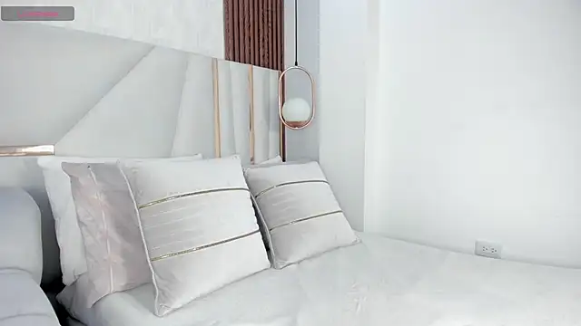 Snapshot of im_giselle_ chatting on September 22, 2025, 5:31 am im giselle online show from September 22, 2025, 5:31 am