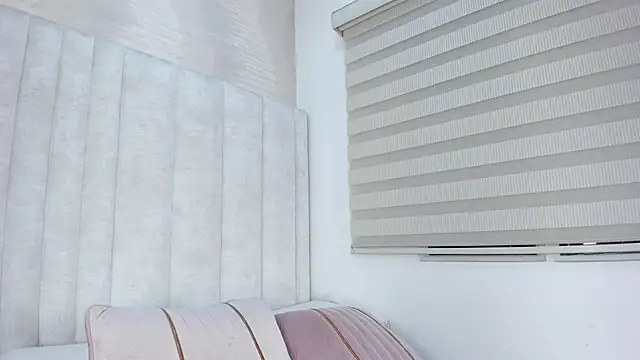 Snapshot of im_giselle_ chatting on October 23, 2025, 6:02 am im giselle online show from October 23, 2025, 6:02 am