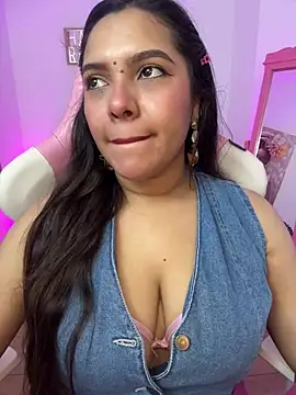 krishaa  online show from June 2, 2026, 8:33 pm