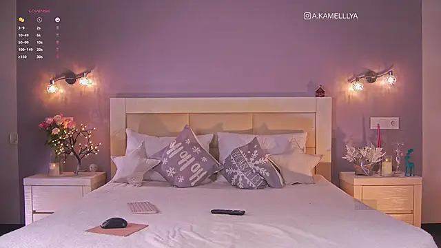 iKamelllya online show from December 19, 2024, 7:18 am