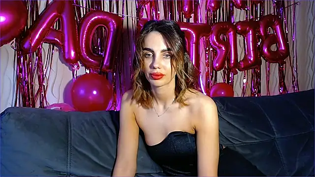 Snapshot of Find_My_Grace chatting on February 17, 2026, 2:52 am Find My Grace online show from February 17, 2026, 2:52 am