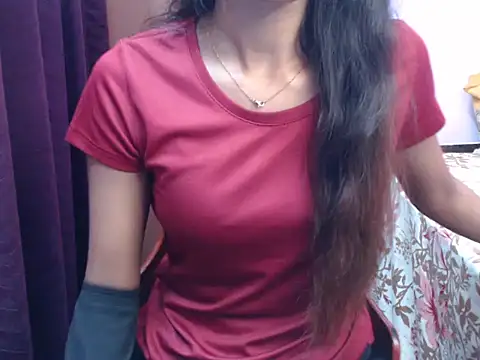 Angel kiyara online show from November 2, 2025, 6:32 pm