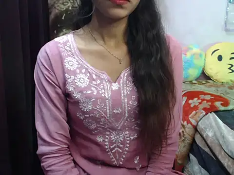 Angel kiyara online show from November 9, 2025, 7:12 pm