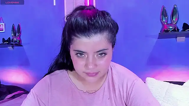 Alexa Espinoza online show from December 20, 2024, 6:02 pm