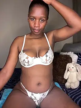 Snapshot of Kinkyy_ chatting on February 6, 2025, 12:43 am Kinkyy online show from February 6, 2025, 12:43 am