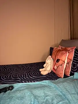 Snapshot of Kinkyy_ chatting on February 7, 2025, 3:23 am Kinkyy online show from February 7, 2025, 3:23 am