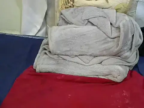 sweet-bery online show from January 26, 2025, 12:33 pm