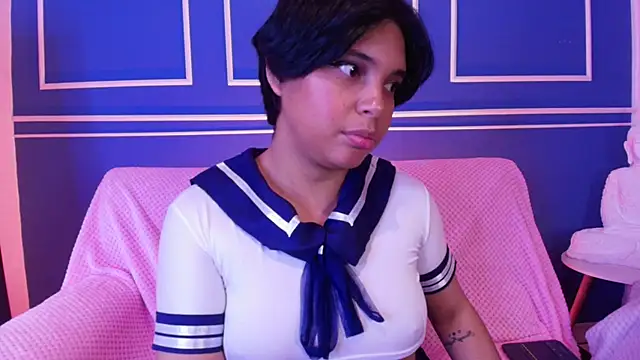 Snapshot of Emmapark_ chatting on October 28, 2025, 2:37 am Emmapark online show from October 28, 2025, 2:37 am