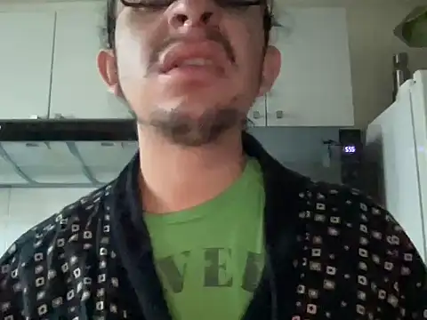 littlelatinhunter online show from December 4, 2025, 11:08 am