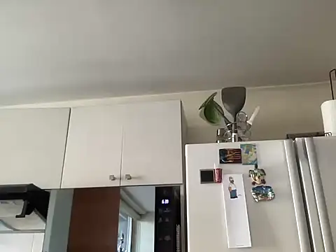 littlelatinhunter online show from December 5, 2025, 11:52 am