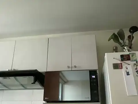 littlelatinhunter online show from January 9, 2026, 12:19 pm