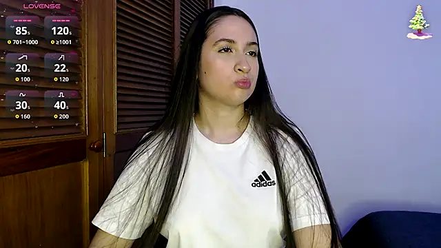 sofiaduque 26 online show from November 20, 2025, 7:57 pm