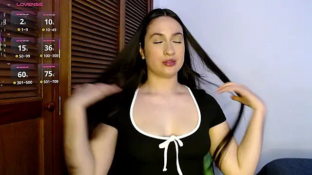 sofiaduque 26 online show from March 2, 2026, 7:54 pm