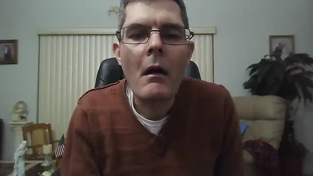 Copfiremen4566 online show from November 13, 2025, 6:12 am