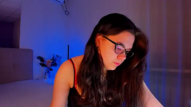 Snapshot of SelenaaSky chatting on December 19, 2024, 1:40 pm SelenaaSky online show from December 19, 2024, 1:40 pm