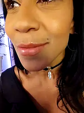 Charlotte Bayron online show from December 13, 2024, 3:05 am