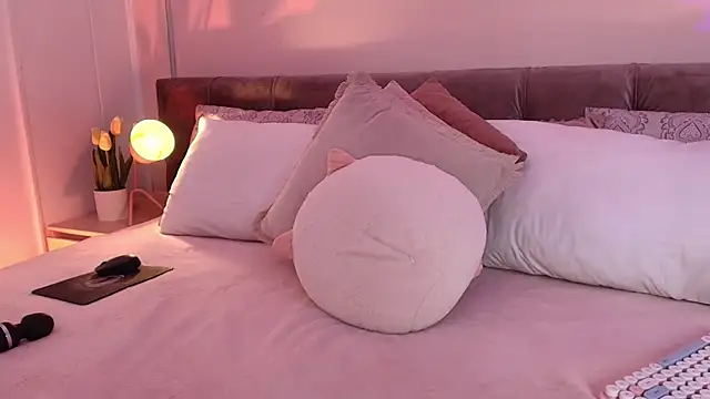 Giaa Ross online show from March 12, 2025, 3:18 pm