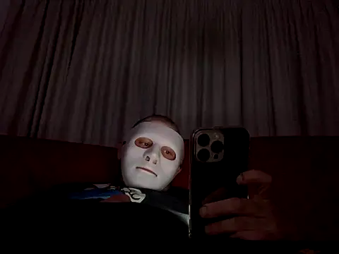 IL GINECOLOGO  online show from October 18, 2025, 11:27 pm