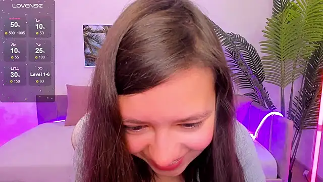 Lina Brownie online show from September 25, 2025, 2:26 am