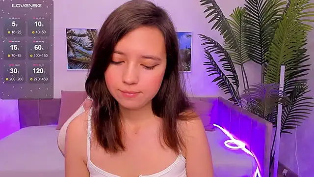 Lina Brownie online show from October 8, 2025, 2:31 am