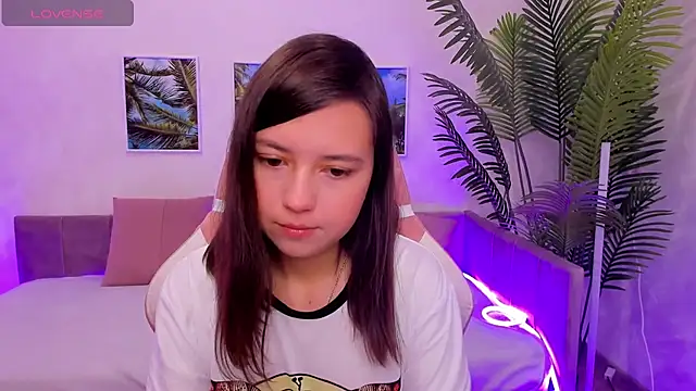 Lina Brownie online show from October 9, 2025, 3:04 am