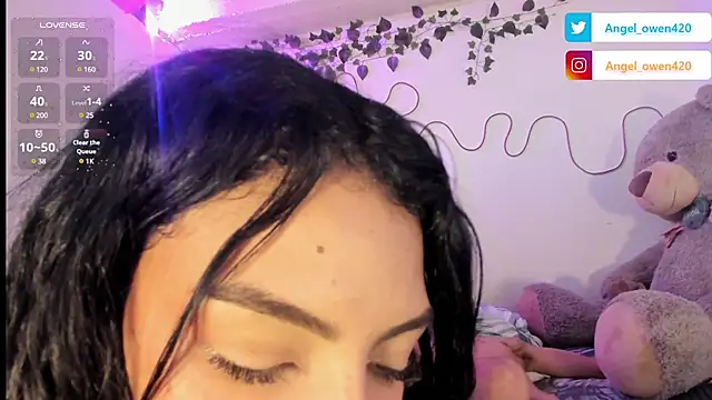 Angel owen1 online show from December 11, 2024, 5:37 pm