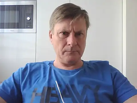 Snapshot of johnnym1 chatting on February 24, 2025, 8:06 am johnnym1 online show from February 24, 2025, 8:06 am