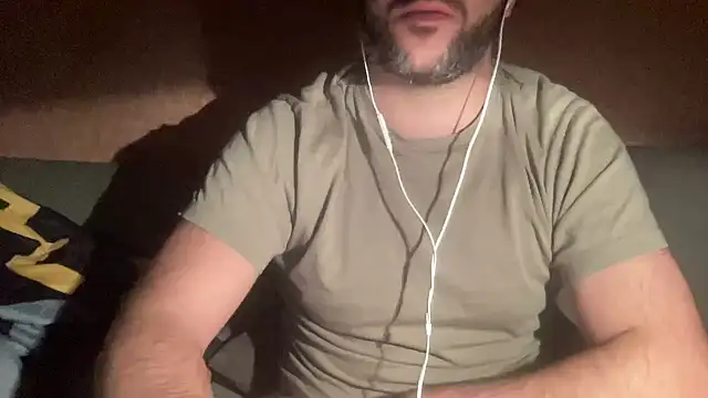 Snapshot of RedDante89 chatting on February 9, 2025, 6:58 pm RedDante89 online show from February 9, 2025, 6:58 pm