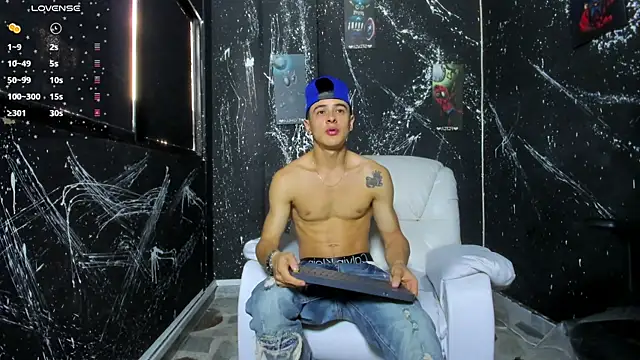 JuniorMorris  online show from September 12, 2025, 9:26 pm