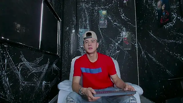 JuniorMorris  online show from September 16, 2025, 8:54 pm