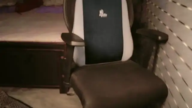 Snapshot of Spice-Summi chatting on March 7, 2026, 12:57 pm Spice-Summi online show from March 7, 2026, 12:57 pm