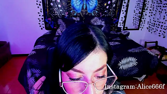 alice 666f online show from October 7, 2025, 7:44 pm