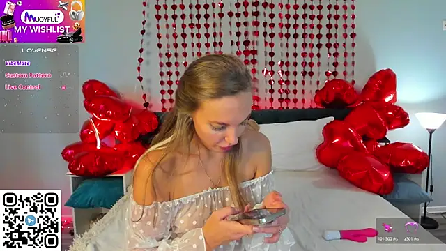 Kelly Hardy online show from February 13, 2025, 4:00 am