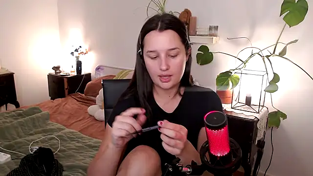 Lenas Room online show from May 28, 2026, 6:54 am