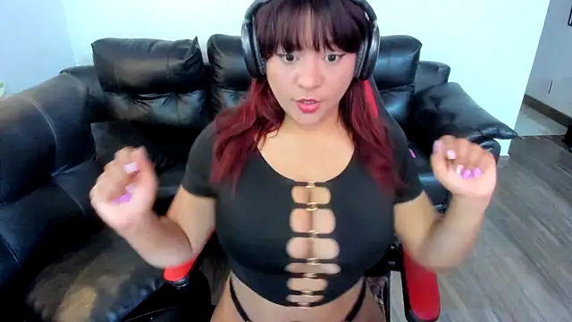 sofialove   online show from January 29, 2025, 1:05 am