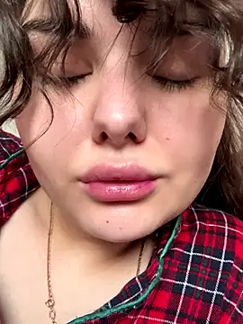 NikaMur online show from October 4, 2025, 2:42 am