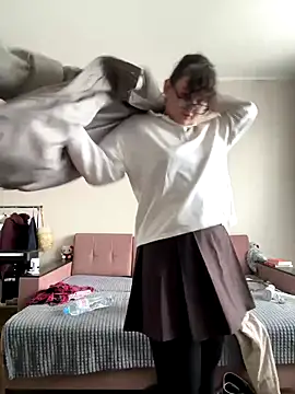 NikaMur online show from October 6, 2025, 3:37 am