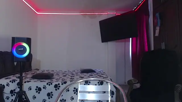 aliceesmith online show from September 14, 2025, 1:10 pm