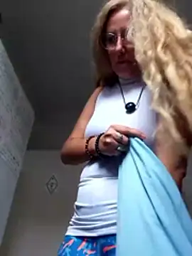 MILEIDE980 online show from February 23, 2026, 10:01 am