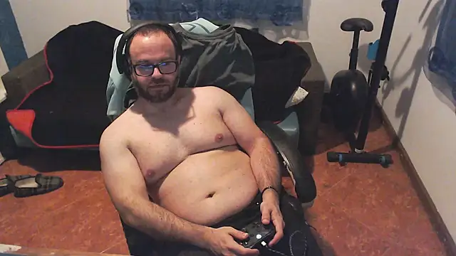 ravingr4d4 online show from February 12, 2025, 12:16 am